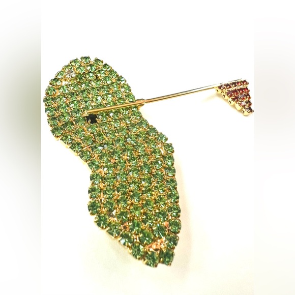 Vintage Rhinestone Golf Ball Putting Red Flag Large Green Gold-tone Pin Brooch - Picture 6 of 6
